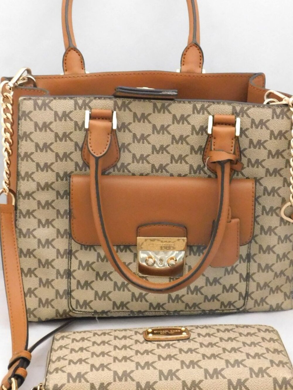 Michael Kors Matching Satchel And Wallet
